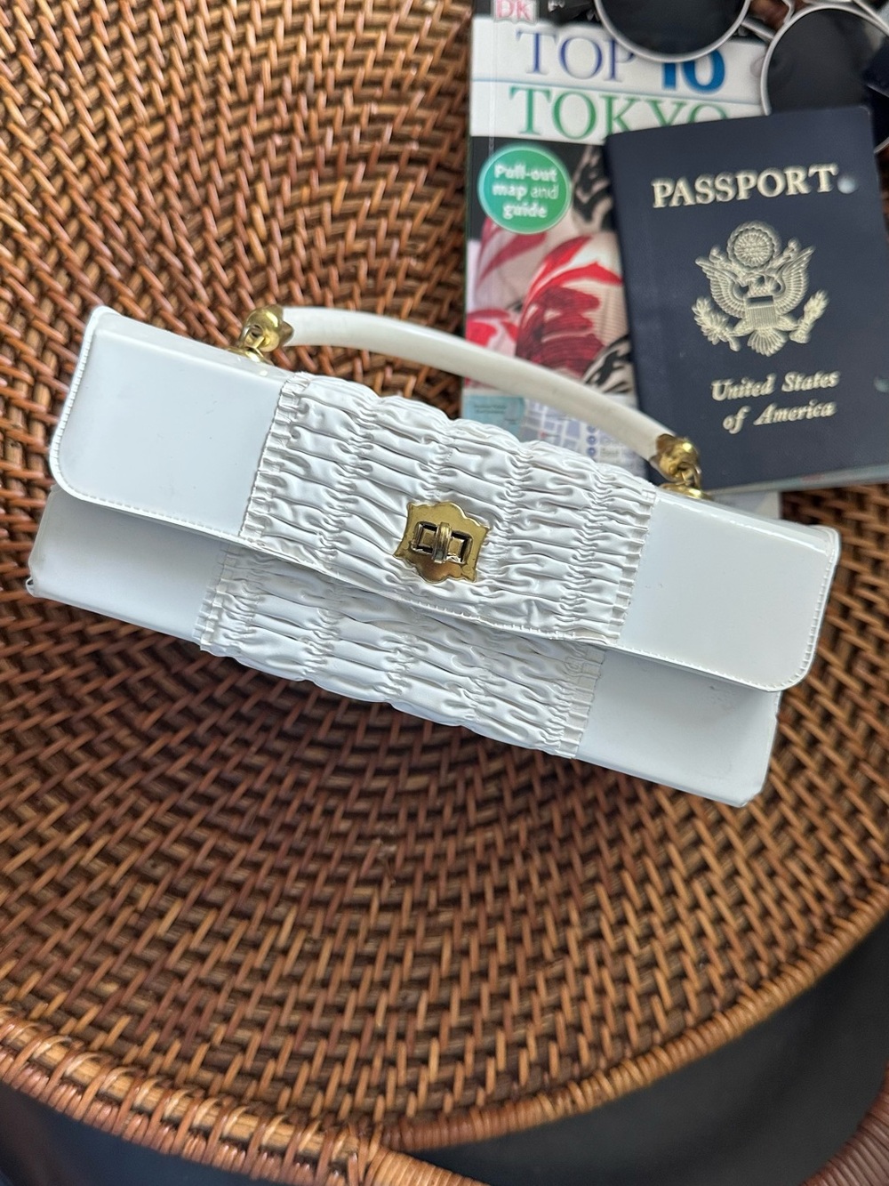 Vintage White Structured Top-Handle Women’s Bag with Gold Hardware
